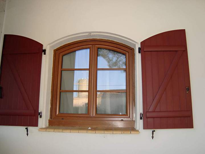 Volet cintré semi persienne Béziers