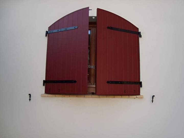Volet de fenêtre en bois Béziers