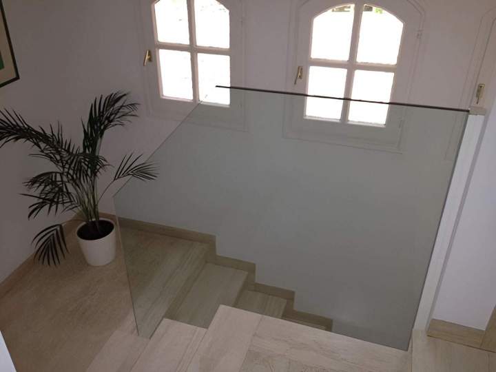 Garde-corps vitré Béziers